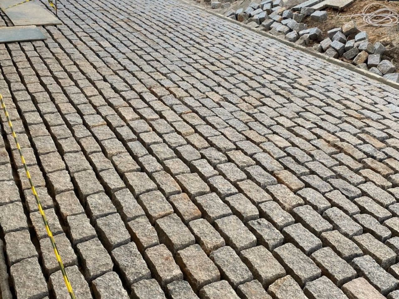 calçamento pedra paralelepipedo didi-pedras  